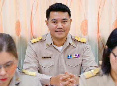 การประชุมขับเคลื่อนการปฏิบัติงานตามระบบการส่งเสริมสหกรณ์และกลุ่มเกษตรกร ประจำเดือนตุลาคม 2568 ของสำนักงานสหกรณ์จังหวัดนครศรีธรรมราช ประจำปีงบประมาณ พ.ศ.2569 วาระก่อนการประชุม ได้มีการมอบเกียรติคุณนักส่งเสริมสหกรณ์ดีเด่นและพนักงานราชการดีเด่น ประจำปี พ.ศ. ... พารามิเตอร์รูปภาพ 31